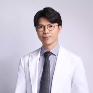 什麼是白內障?眼科醫師解析白內障症狀、成因、治療與預防方式! 2 羅英源醫師